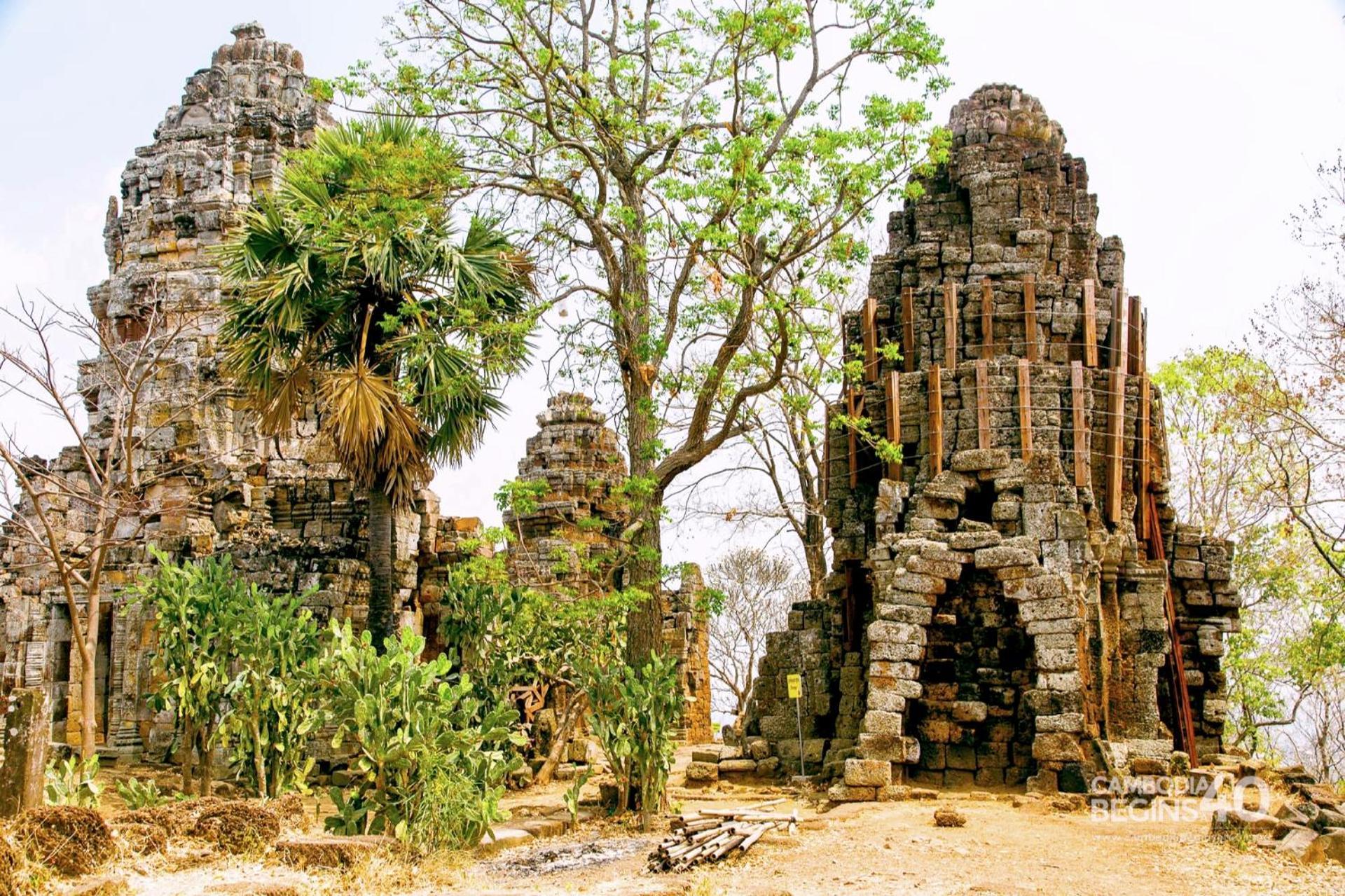 Family Batcave Homestay Battambang Exterior photo